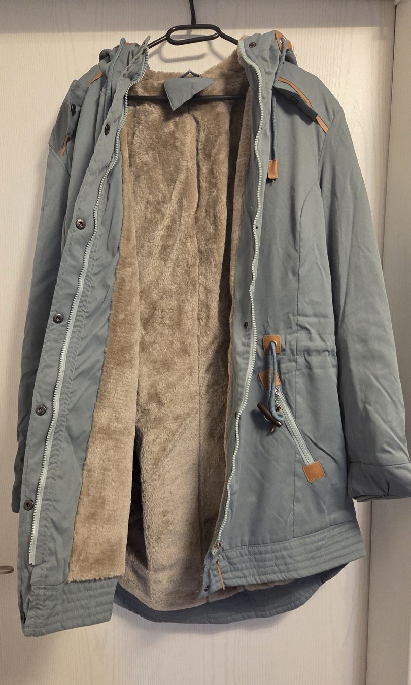 Jacken: Damen Winter-Parka – Neu und originalverpackt aus Thörishaus von dde_f8cd