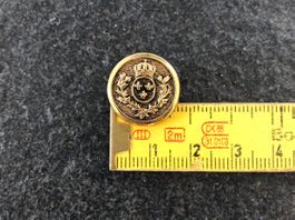 10 Goldenfarbige Knöpfe