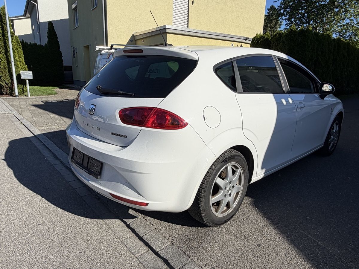 Seat Automobili: Seat Leon 1,8 Benzin 2012  – Usato da Amriswil venduto da Autocent 3