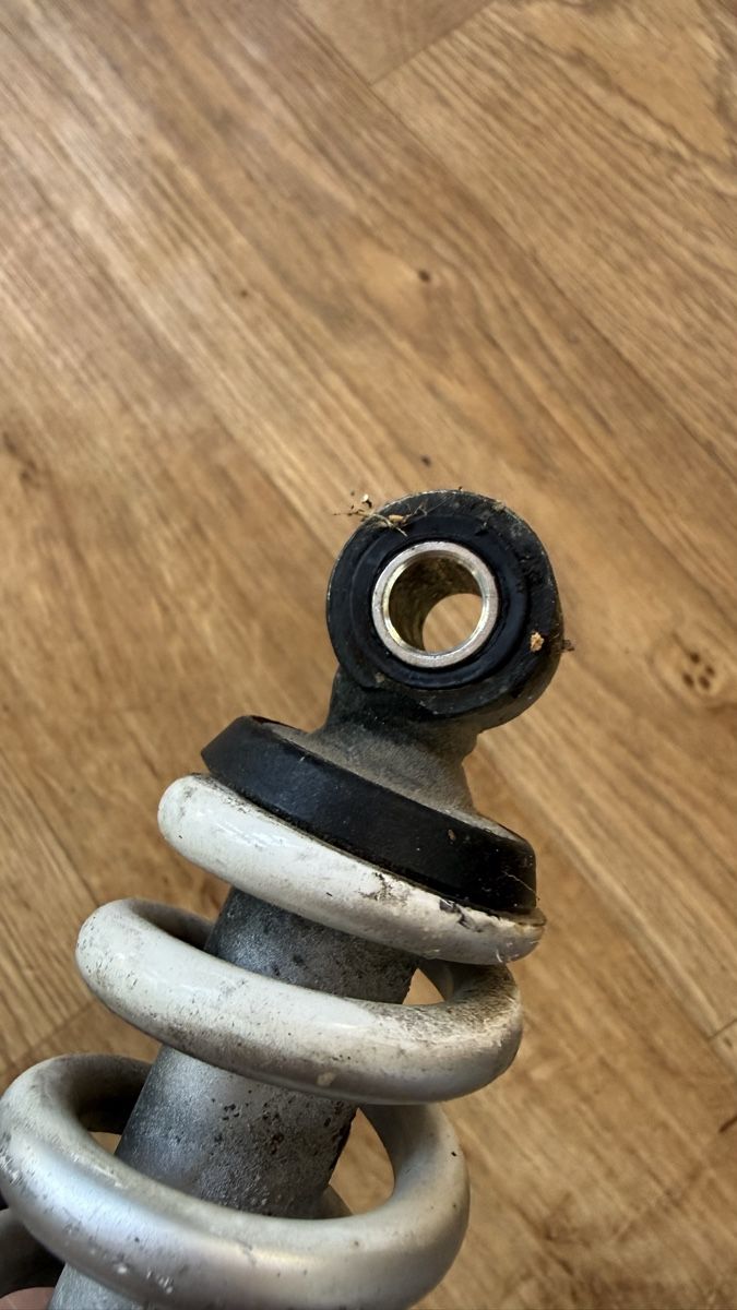 Yamaha Alle Motorradersatzteile: Yamaha Jog Stossdämpfer – Gebraucht aus Däniken SO von sunnyresales 2