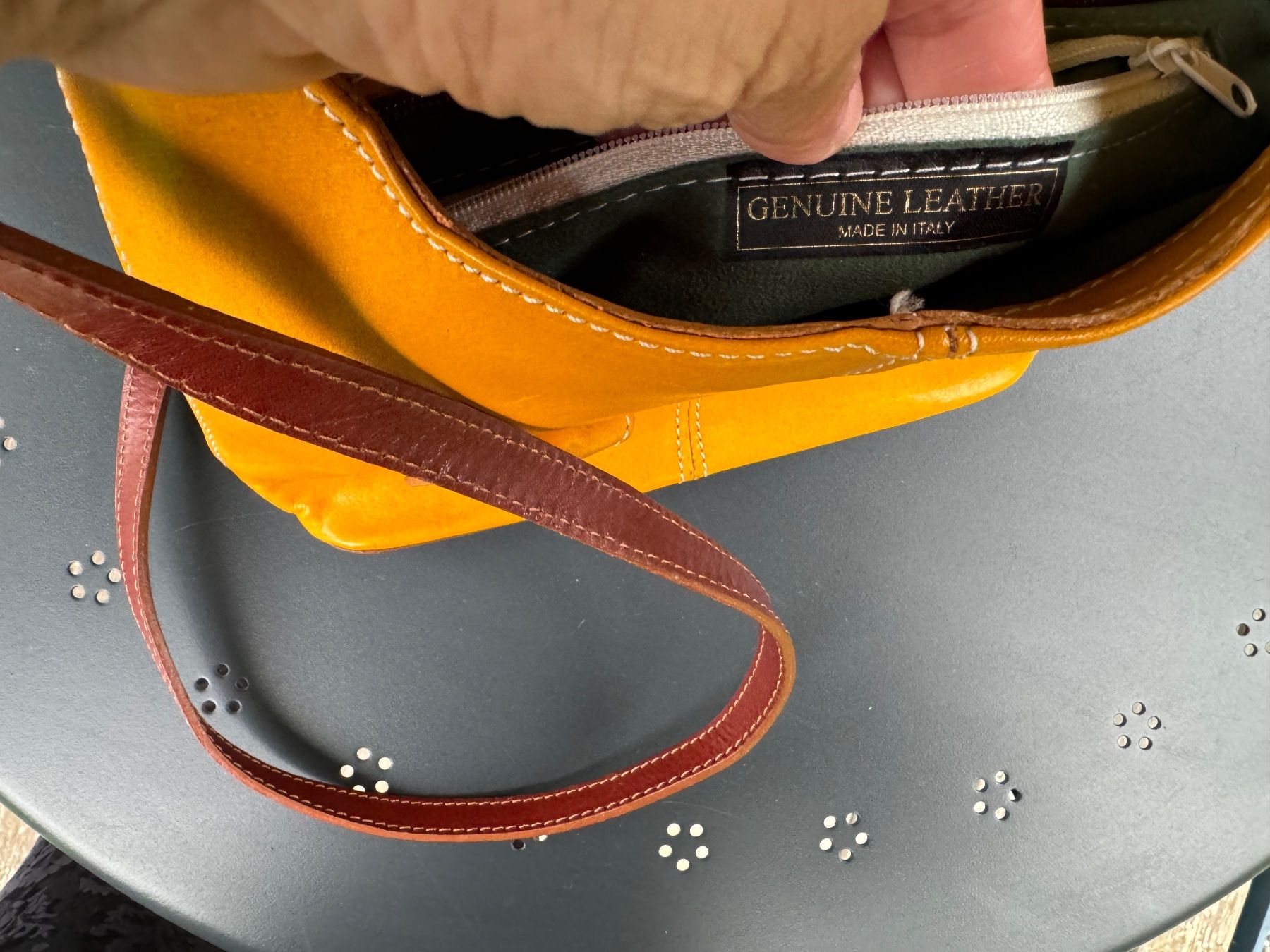 Borse da donna: Kauzig Handtasche aus Leder – Usato da Zürich venduto da Manubene 3