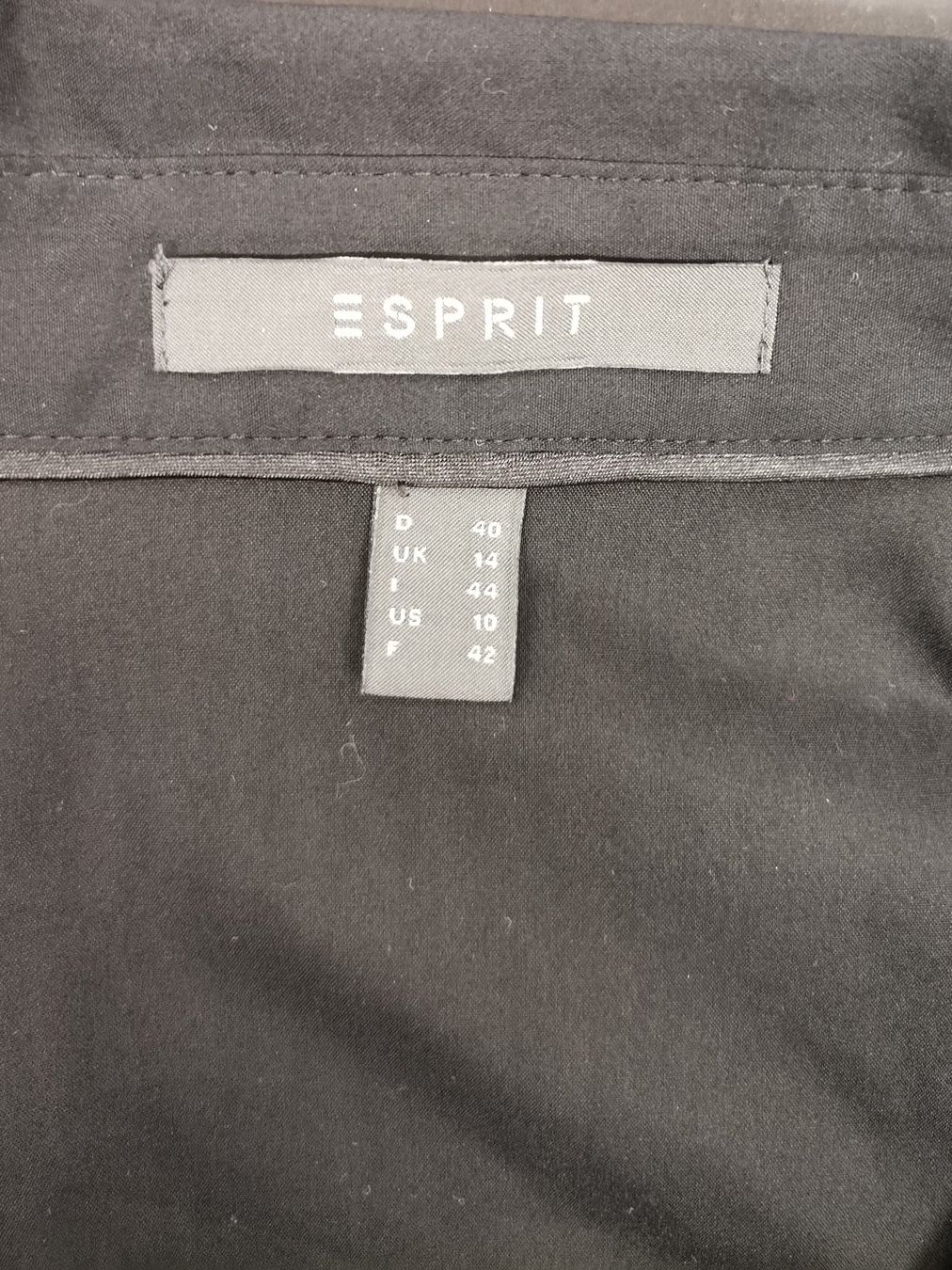 Esprit Blusen: ESPRIT Damenbluse EU 40 schwarz – Gebraucht aus Schaffhausen von Restwert_SH 6