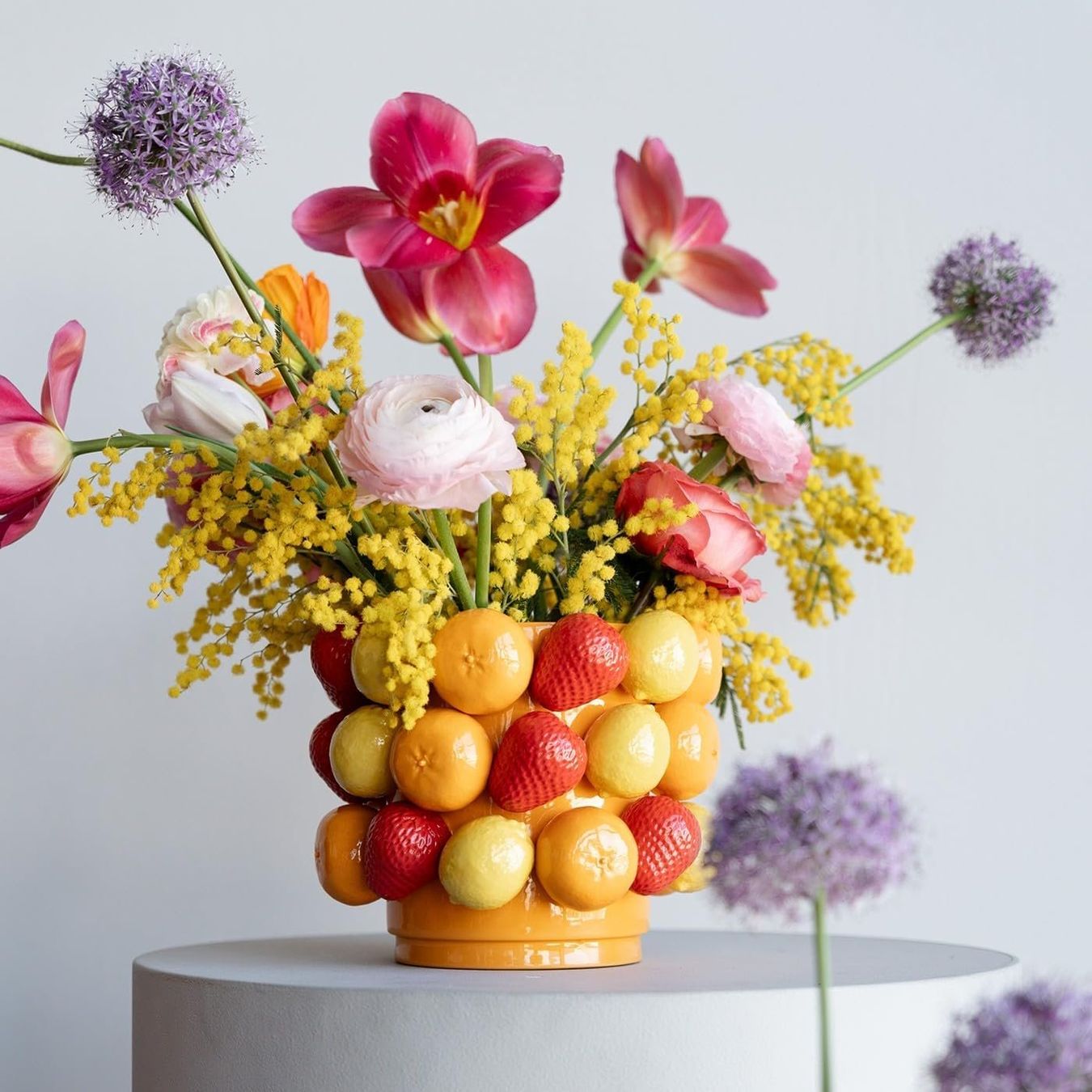 Vasi & Recipienti: Design Vase Fruit Parade, Gelb/Rot, Höhe 20cm – Nuovo e nell'imballaggio originale da Gränichen venduto da omniadeals