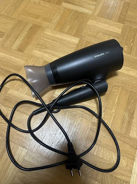 Föhn: Haartrockner Philips 1600W  – Neu und originalverpackt aus Basel von hhh_8vl9