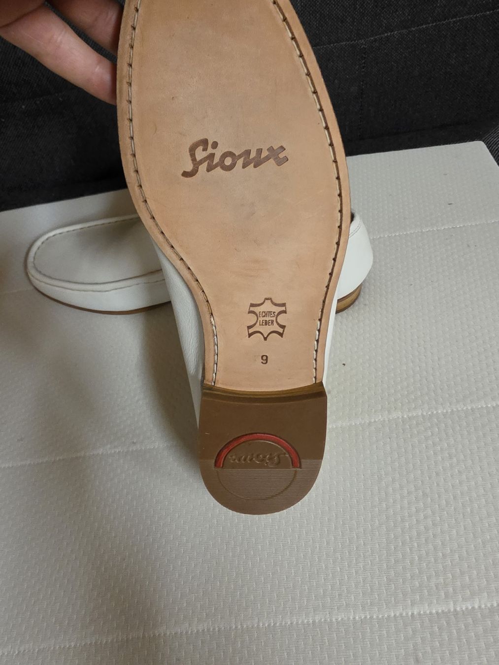 Scarpe da uomo: Sioux Mokassin Leder weiss Grösse 9  – Nuovo (secondo la descrizione) da Ebikon venduto da bagija 1