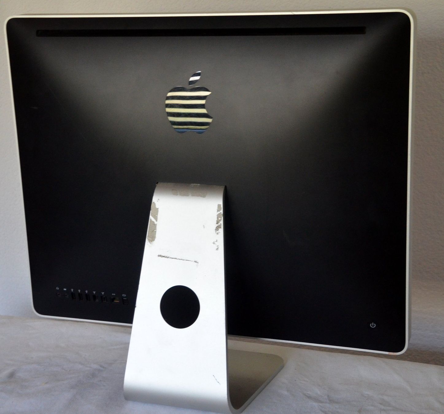 Apple PC: Apple iMac 24" A1225 – Difettoso da Collonges venduto da arashee 2
