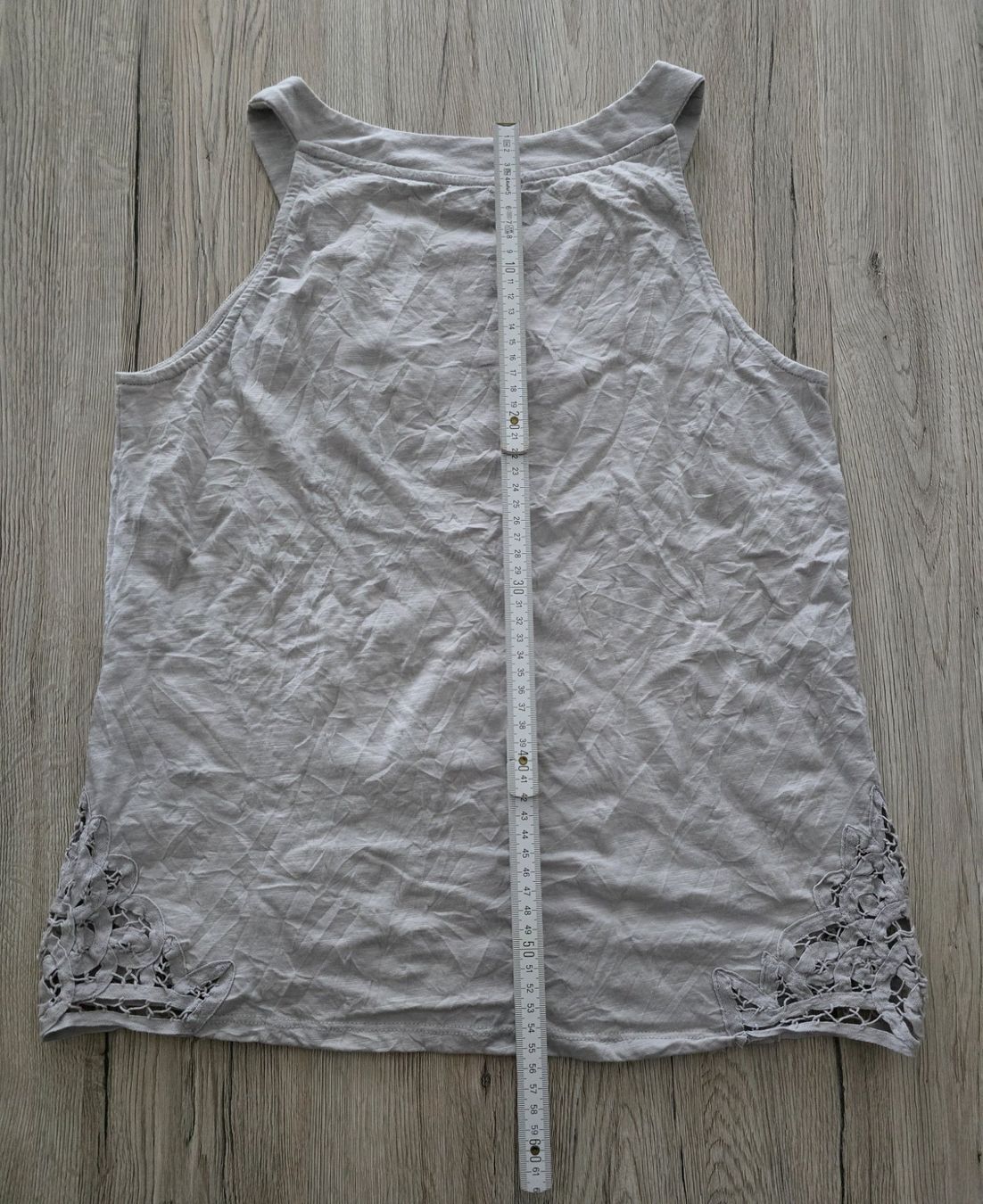 Top: Herziges Streetone Knittertop – Usato da Zürich venduto da Sustainability 2