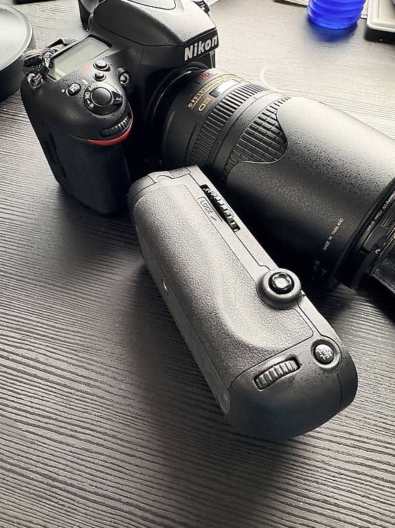 Nikon Fotocamera: Nikon D610 mit 2 Objektiven – Usato da Wittenbach venduto da mal_ll8g 1