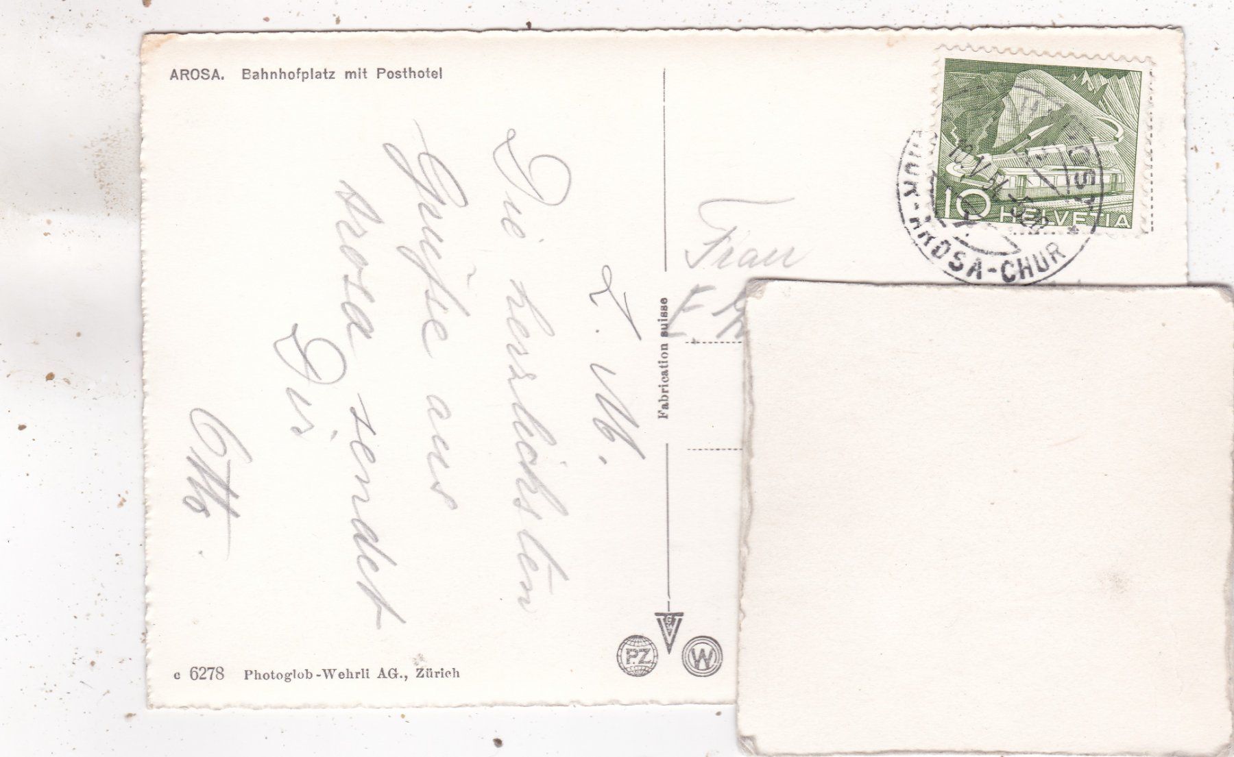 Cartes postales: Arosa Bahnhofplatz mit Posthotel 1954 – D'occasion à Herisau par Lisegrat2008 1