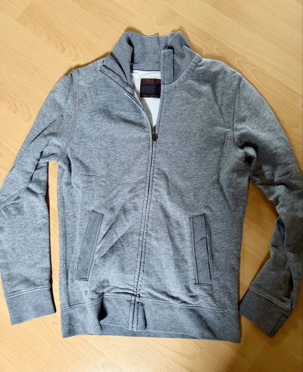 Lotti di vestiti: 5 Herren MarkenKapuzenpullover Jacken Mix  – Usato da Fribourg venduto da Fmia 2