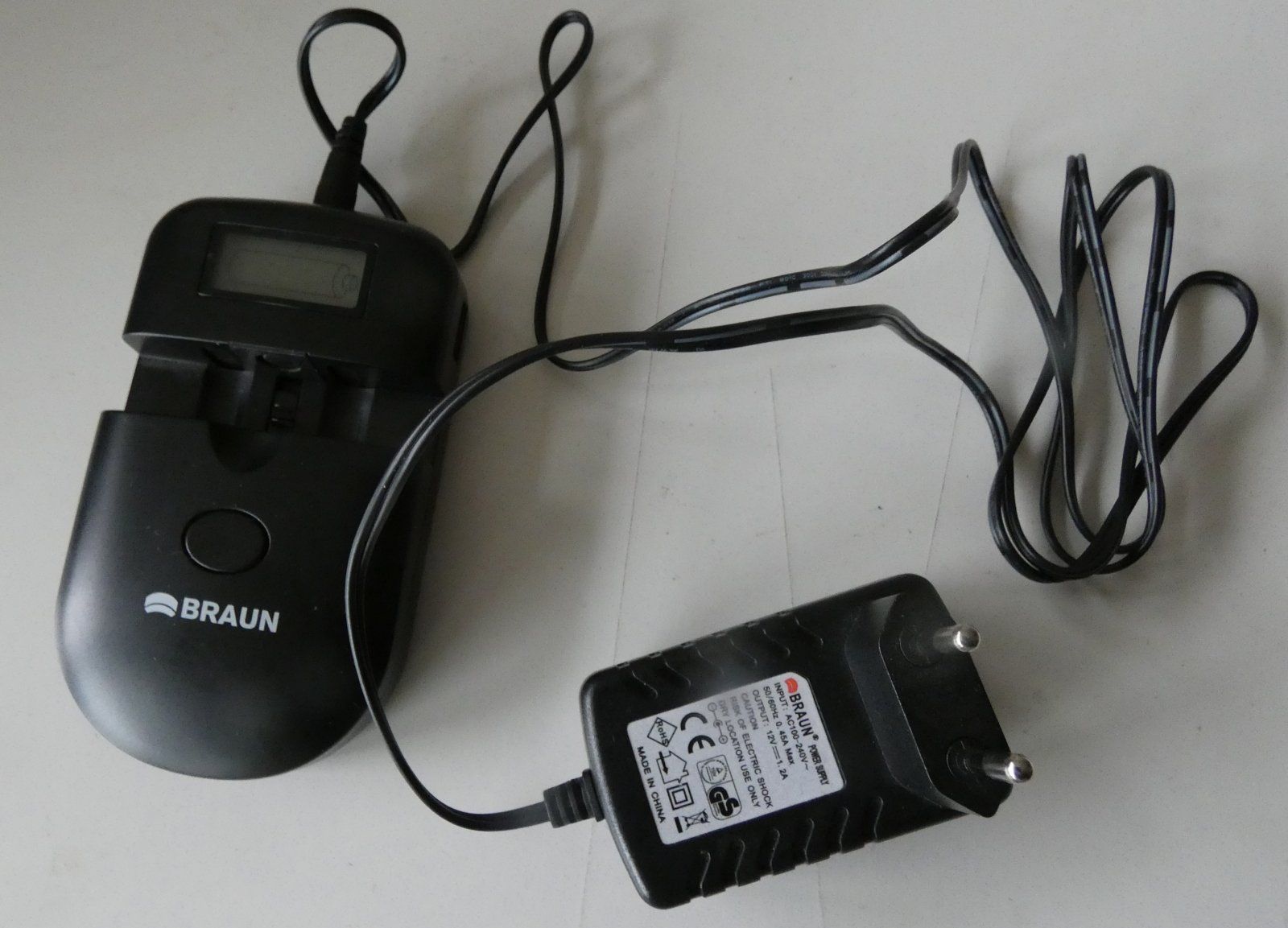 Caricabatterie: BRAUN 1 for All-SWITCH Universal-Ladegerät – Usato da Dietlikon venduto da kes_j6d7