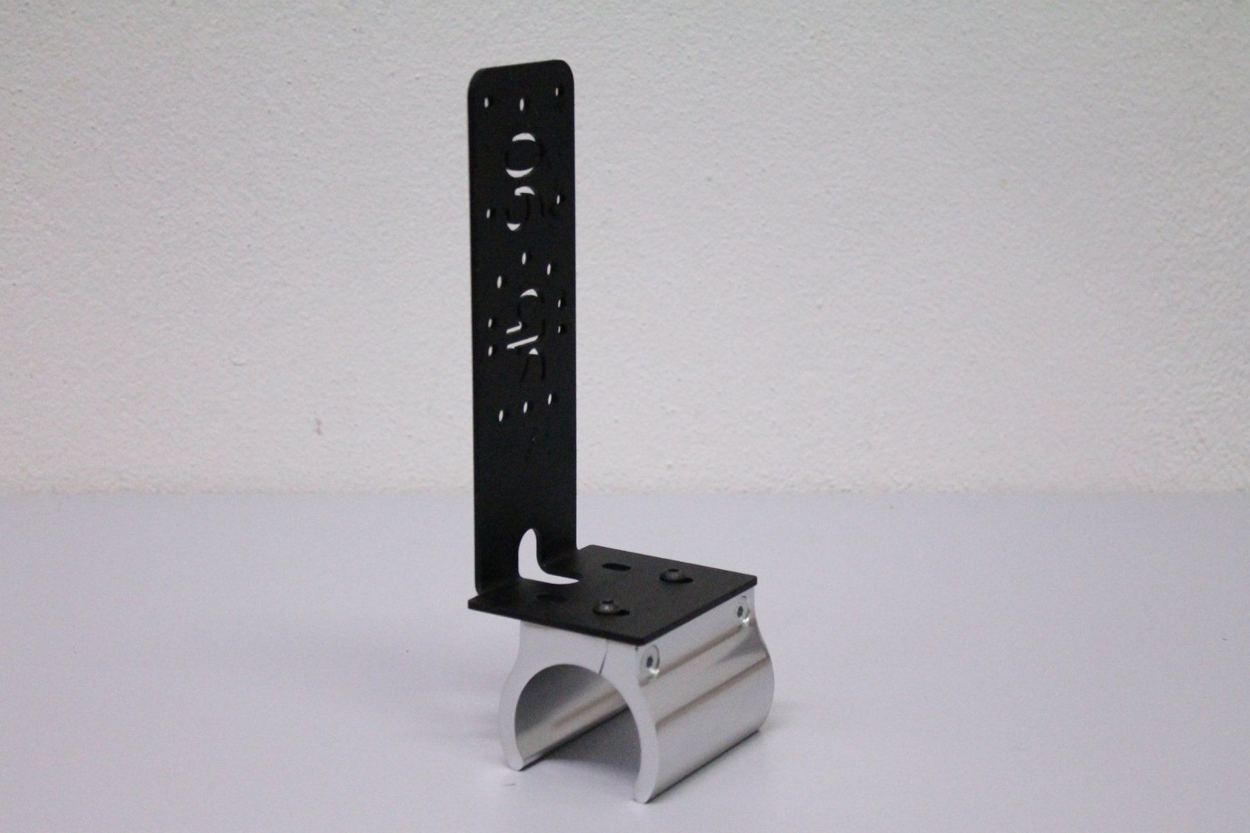 Bang & Olufsen Supporti a parete: STBbrackets Halterung für BeoVision – Usato da Hochdorf venduto da av-electronics 3