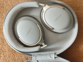 Bose Quiet Comfort Ultra NEW, 2 year warranty