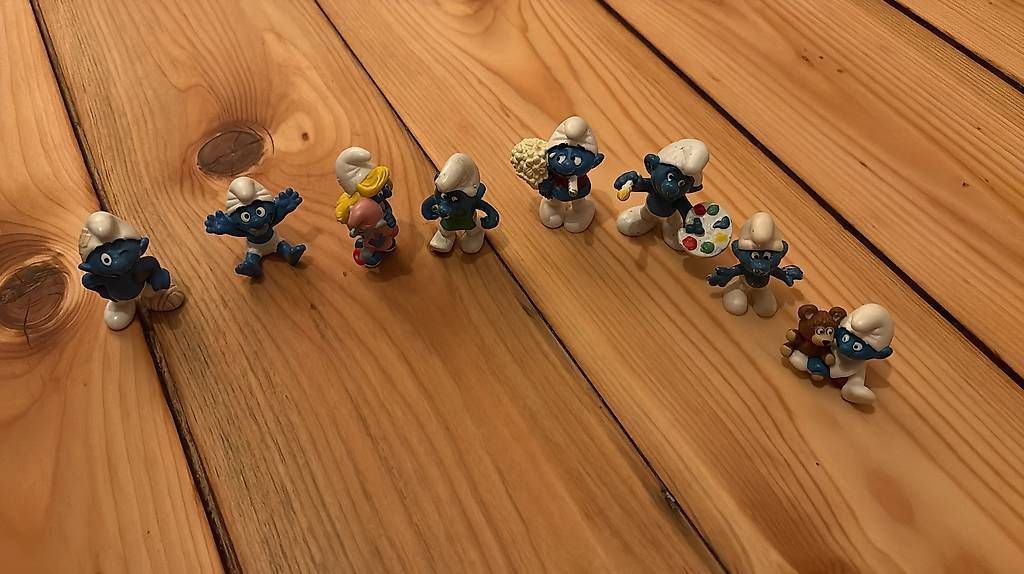 Figuren: 8 Schlümpfe – Gebraucht aus Basel von sin_5npn