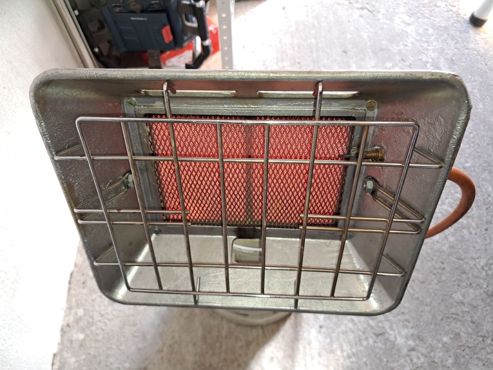 Radiatori: chauffage à gaz – Usato da Tavannes venduto da saca70 3