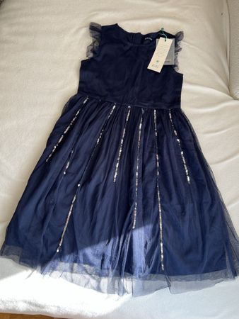 New tag girl dress size 122 for 7 yearsold