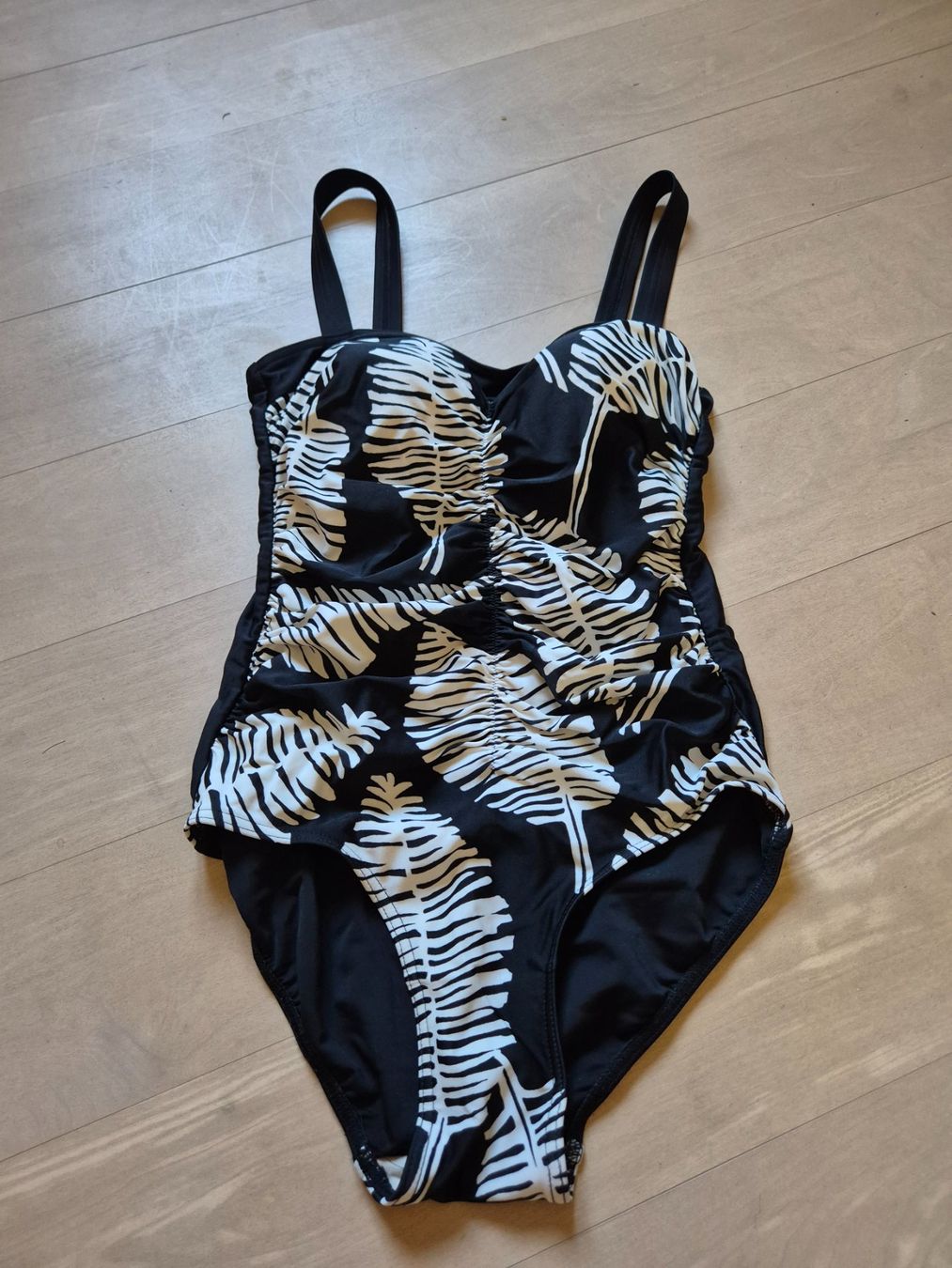 Costumi da bagno & Bikini: Badeanzug Grösse 36 neu – Usato da Winterthur venduto da Sarafina66