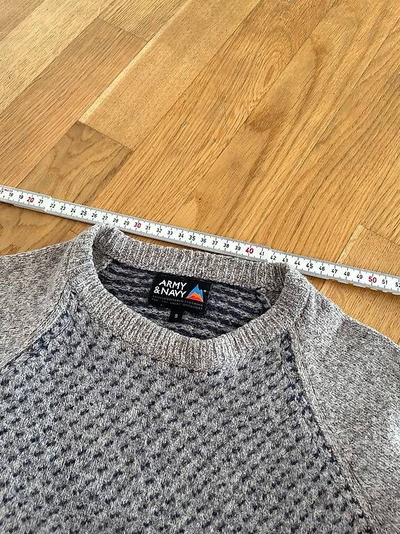 Maglioni & Felpe: Grauer Pullover, S, Army&Navy – Usato da Breitenbach venduto da ani_tc2l 1