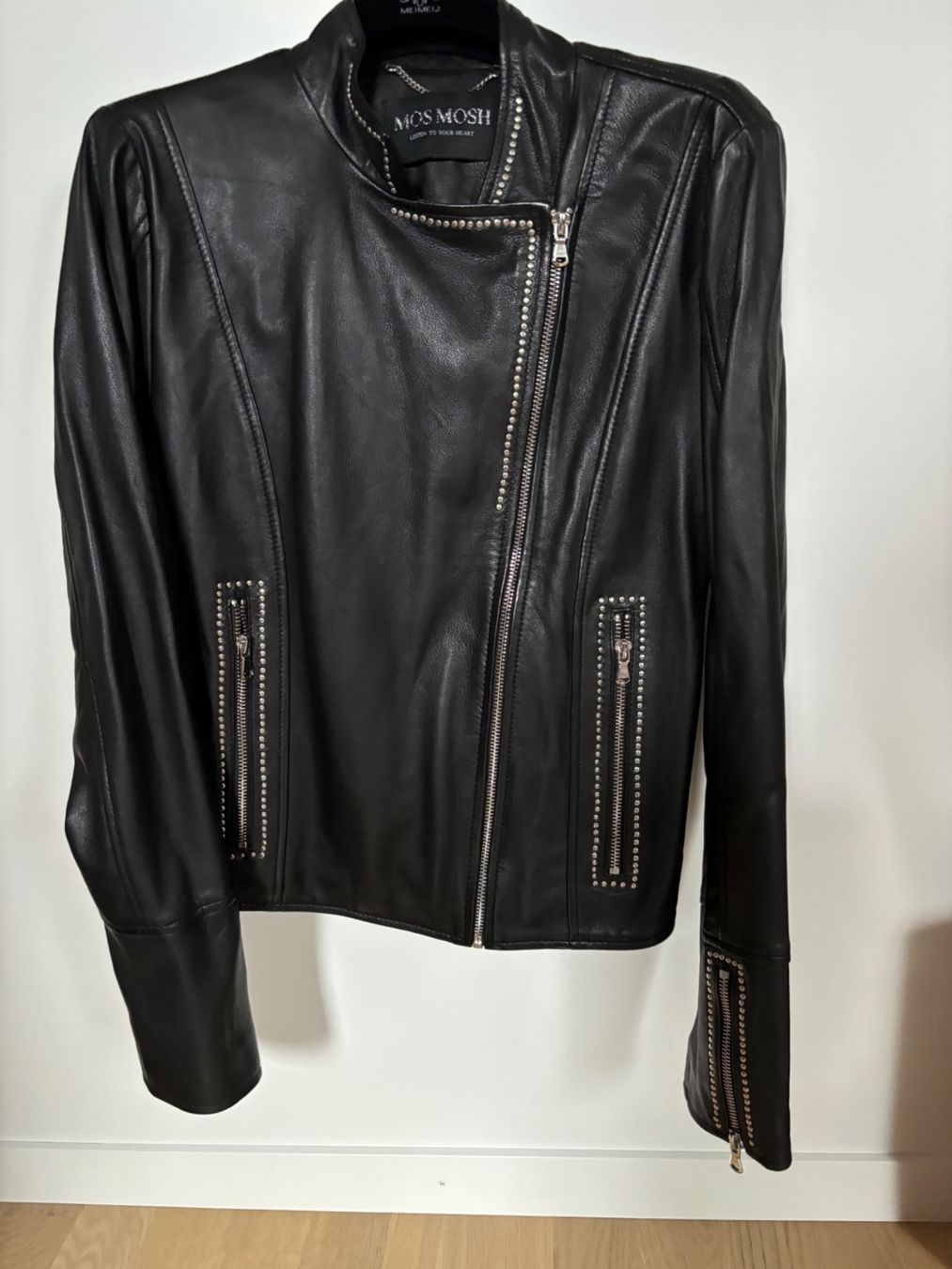 Mos mosh Giacche: Veste en cuir MOS MOSH Neuve – Nuovo e nell'imballaggio originale da Saignelégier venduto da teres27 1