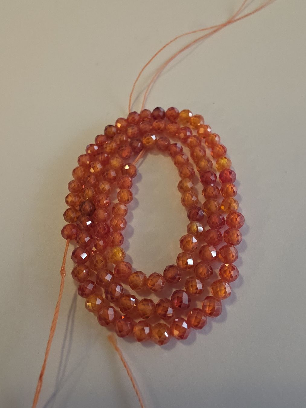 Mineralien & Heilsteine: Zirkon Orange facettiert 4mm. Strang – Neu und originalverpackt aus Menziken von Mirager 2