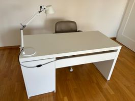 IKEA MALM Schreibtisch