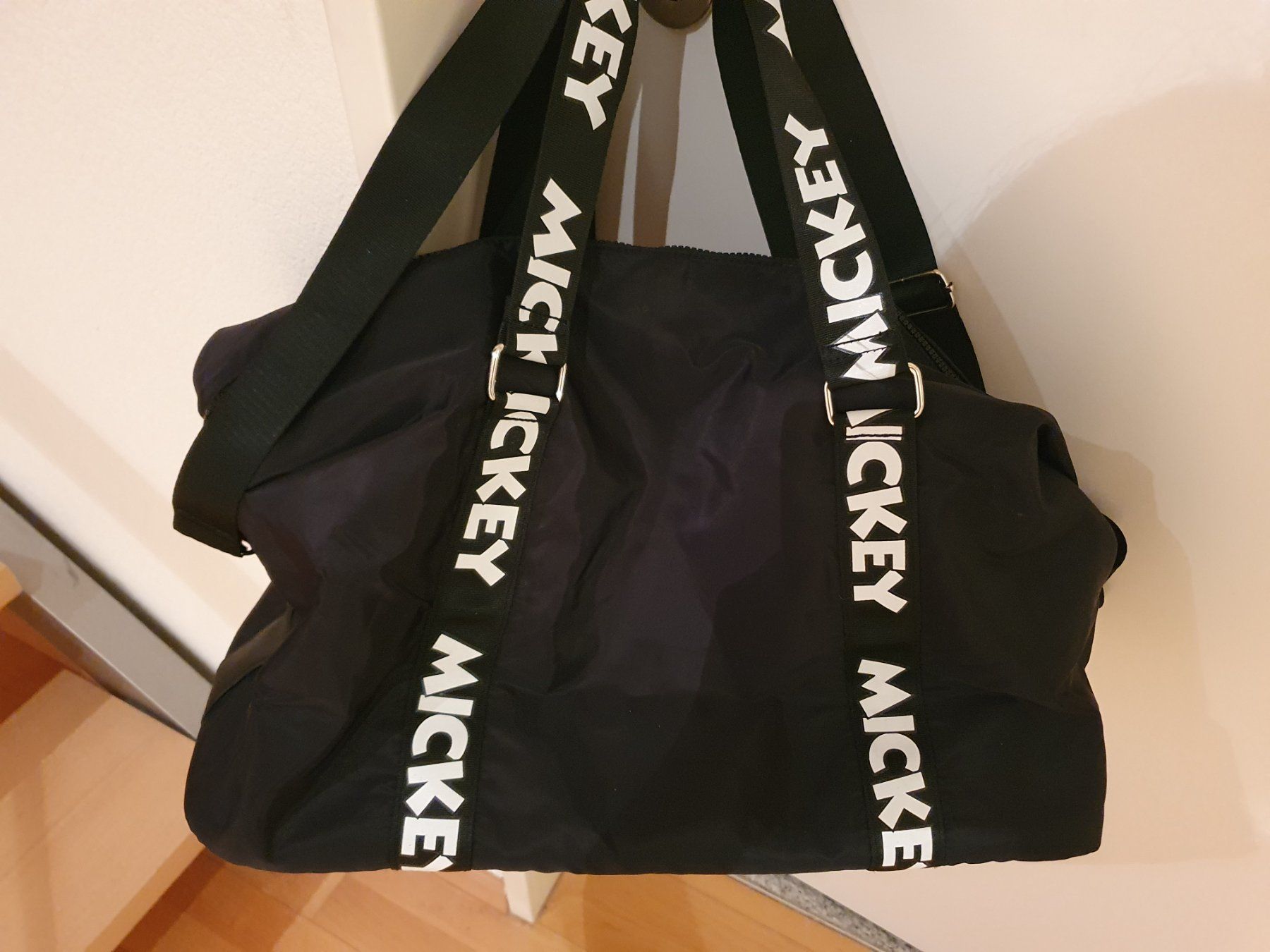 Disney Borse: Mickey Mouse Reisetasche / Sporttasche – Usato da Kloten venduto da Hektor44 1