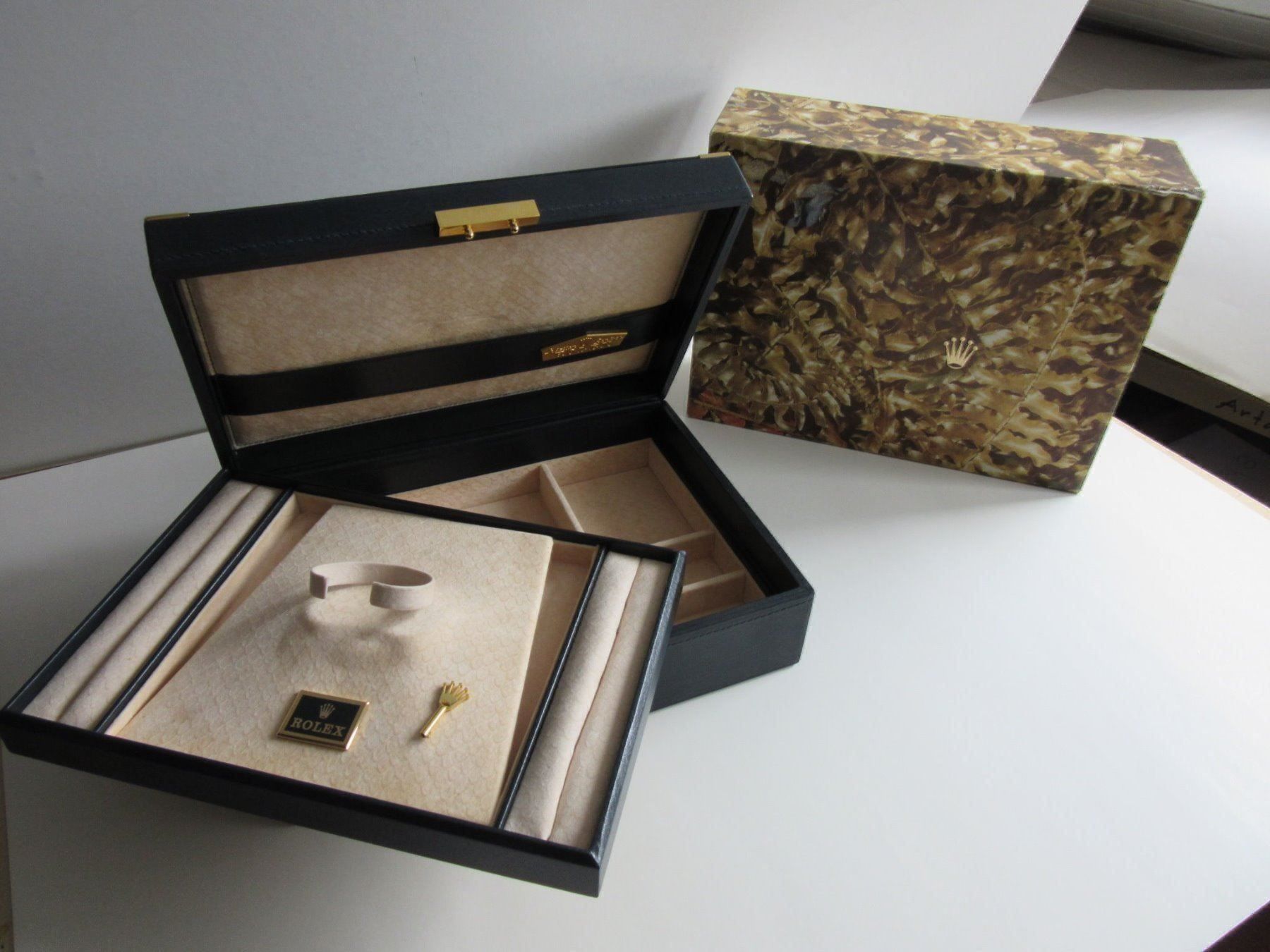 Rolex Scatole porta orologi: ROLEX UHREN-SCHMUCK BOX ORIGINAL – Nuovo (secondo la descrizione) da Gersau venduto da grafik-kunst