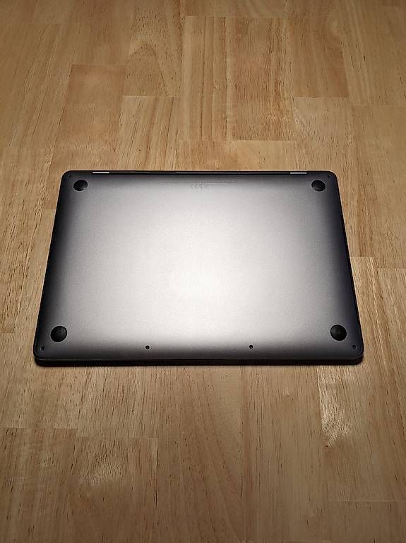 Apple Notebook: MacBook Pro 13" (2019) – Usato da Zürich venduto da pau_5xhj 2