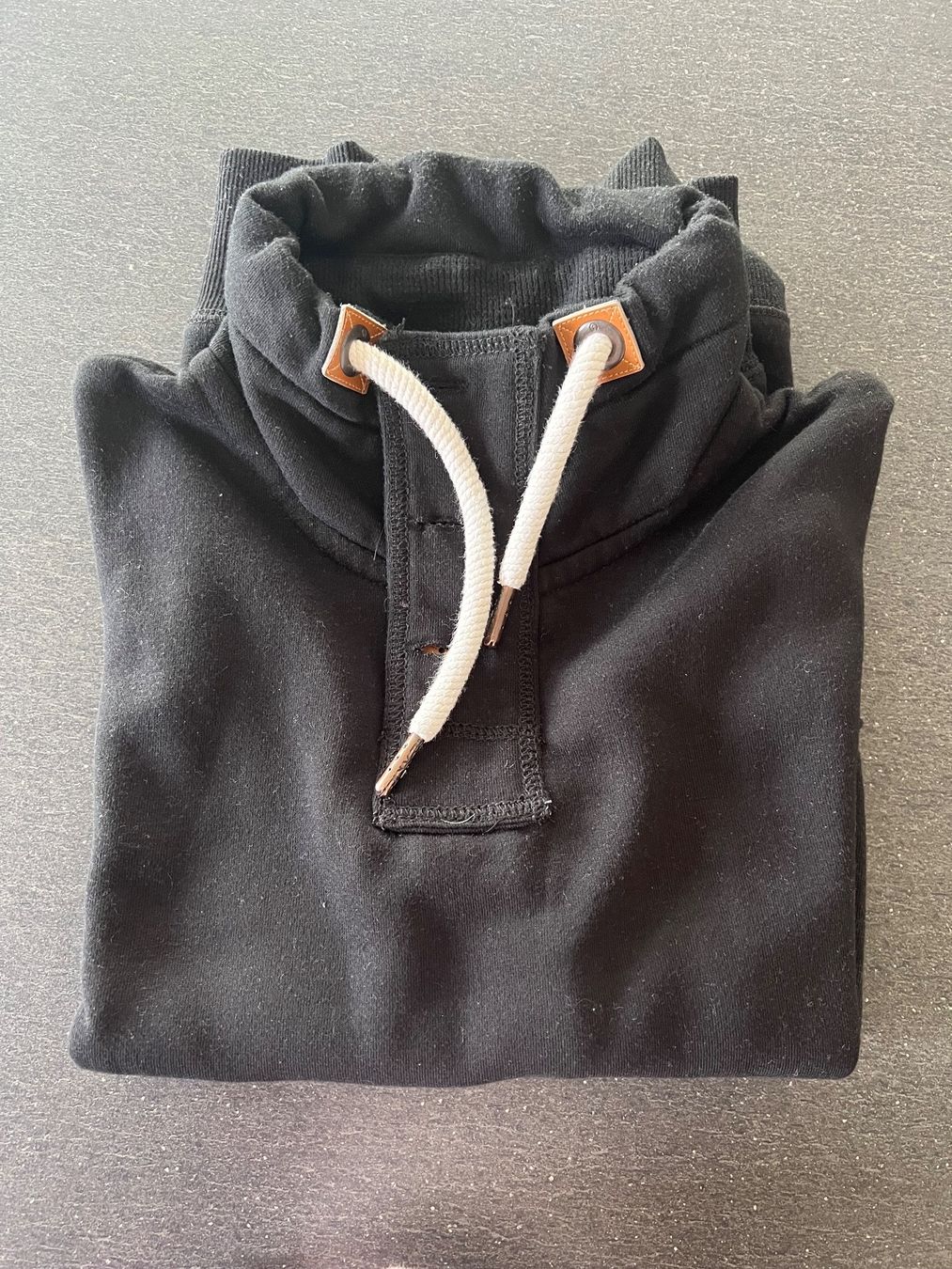 Maglioni & Felpe: Pullover – Usato da Kloten venduto da now20160 1