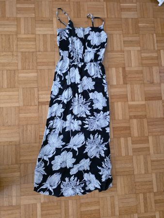 Only kleid