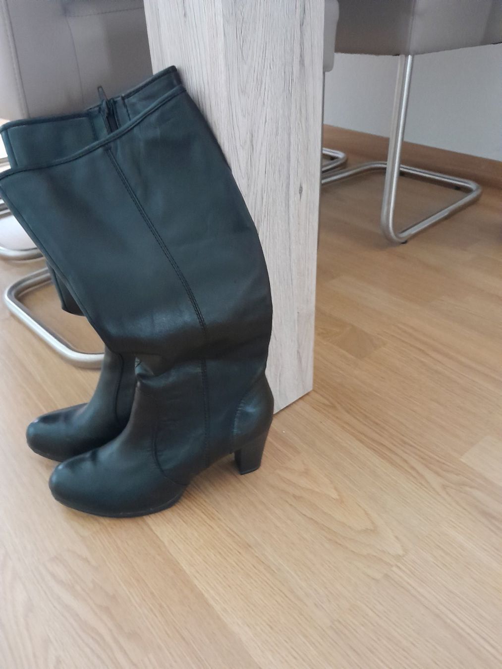 Damenschuhe: Lederstiefel Damen schwarz – Gebraucht aus Zürich von Sustainability 3