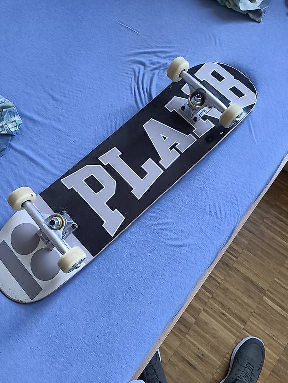 Skateboards: Kaum genutztes Skateboard – Usato da Solothurn venduto da mei_p2jh 1