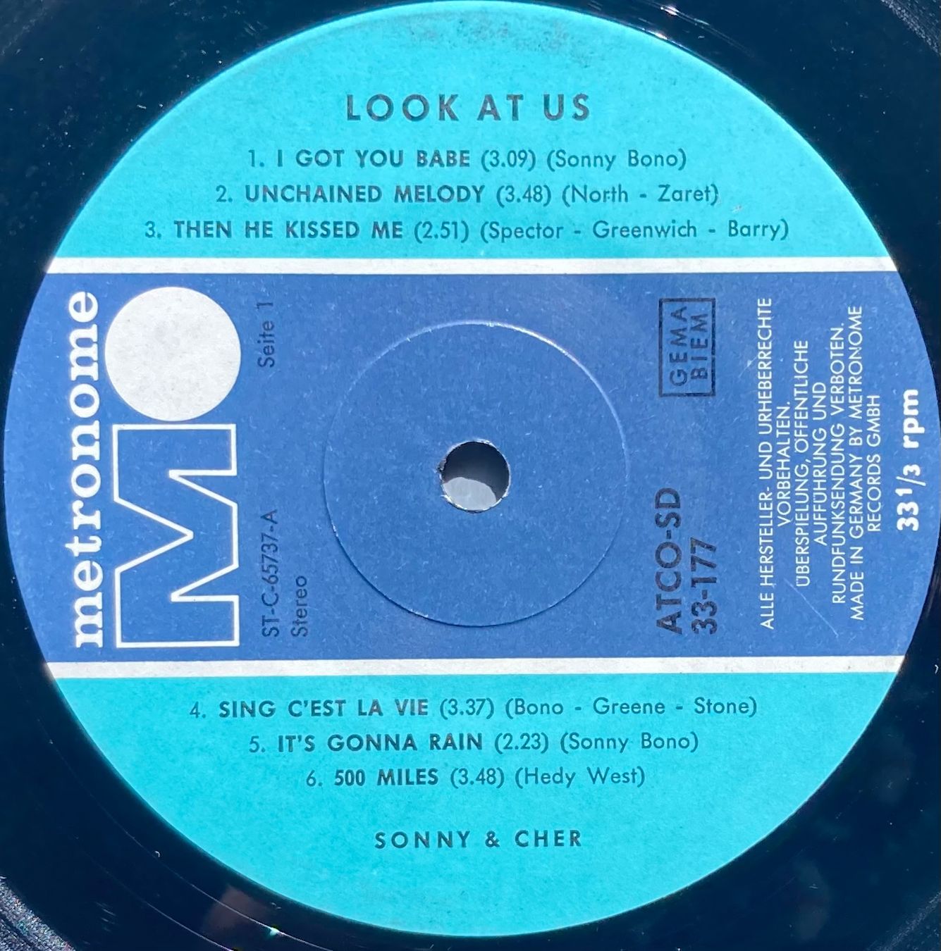 Dischi in vinile: SONNY & CHéR - LOOK AT US – Usato da Poliez-Pittet venduto da Newtown-Records 2