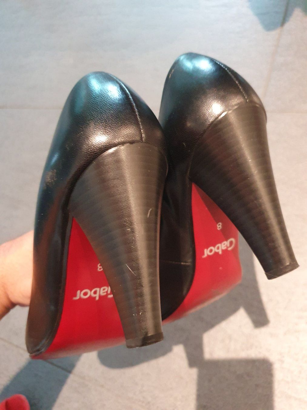 Gabor Scarpe da donna: Schwarze Gabor Pumps, Grösse 41, Leder – Usato da Altendorf venduto da MiriCaj 6