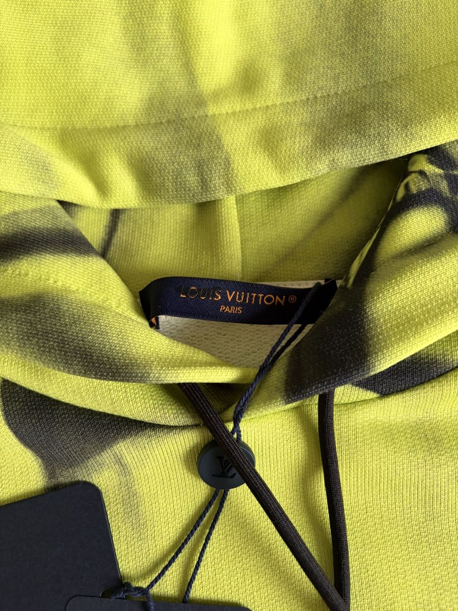 Louis Vuitton Pullover & Sweatshirts: Sweat à capuche Louis Vuitton jaune fluo – Neu und originalverpackt aus Le Lignon von hzrl 4