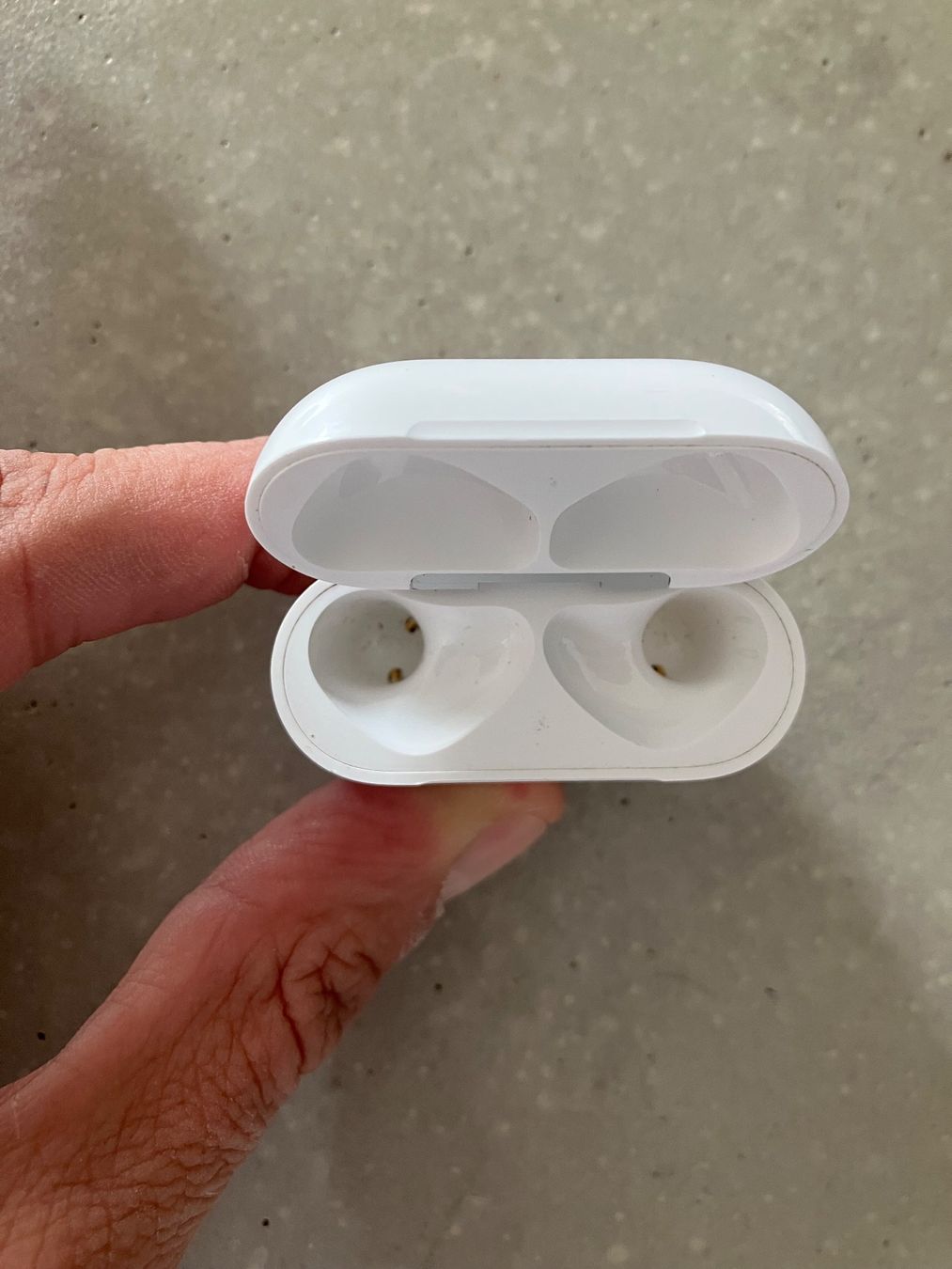 Apple Kopfhörer: APPLE AIRPODS 4 CASE ANC – Gebraucht aus Lausanne von mr.v 3