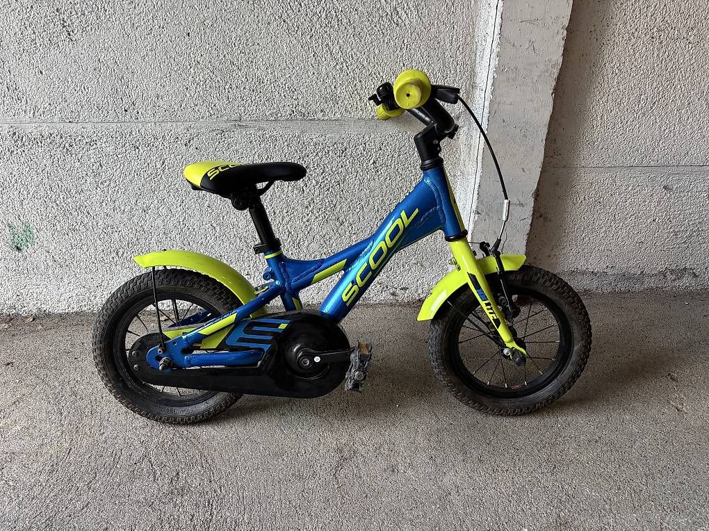 Velos: Vélo enfant 12 pouces scool – Gebraucht aus Lausanne von sja_5tqj