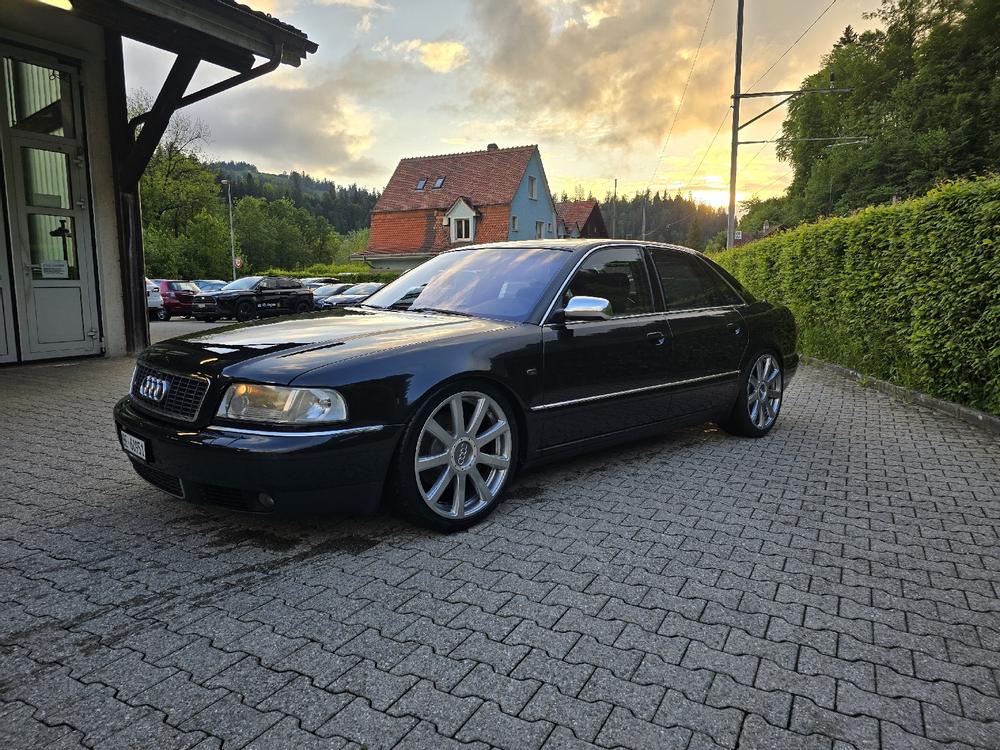 Audi S8 D2 4.2 V8 Frisch ab MFK