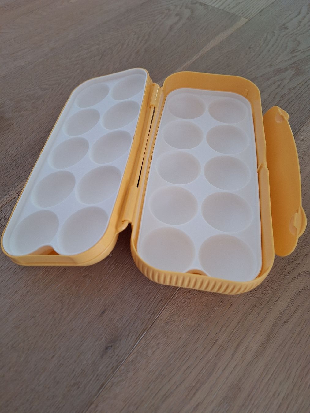 Tupperware Contenitori & Simili: TUPPERWARE NEU – Nuovo (secondo la descrizione) da Hasle LU venduto da Corsi12 2