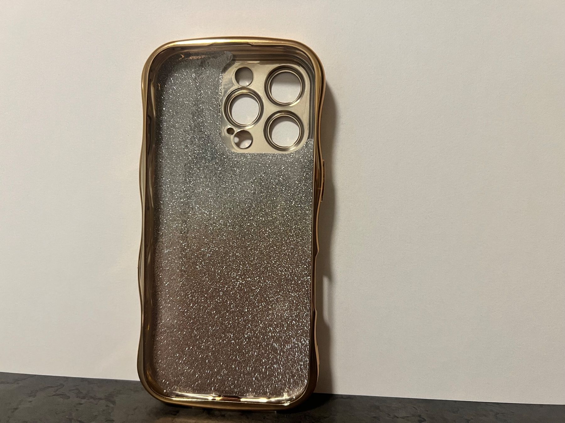 Apple Cover & Protezioni schermo: 2x iPhone 16 Pro Handyhülle Schutzhülle – Nuovo e nell'imballaggio originale da Bern venduto da No1e 6