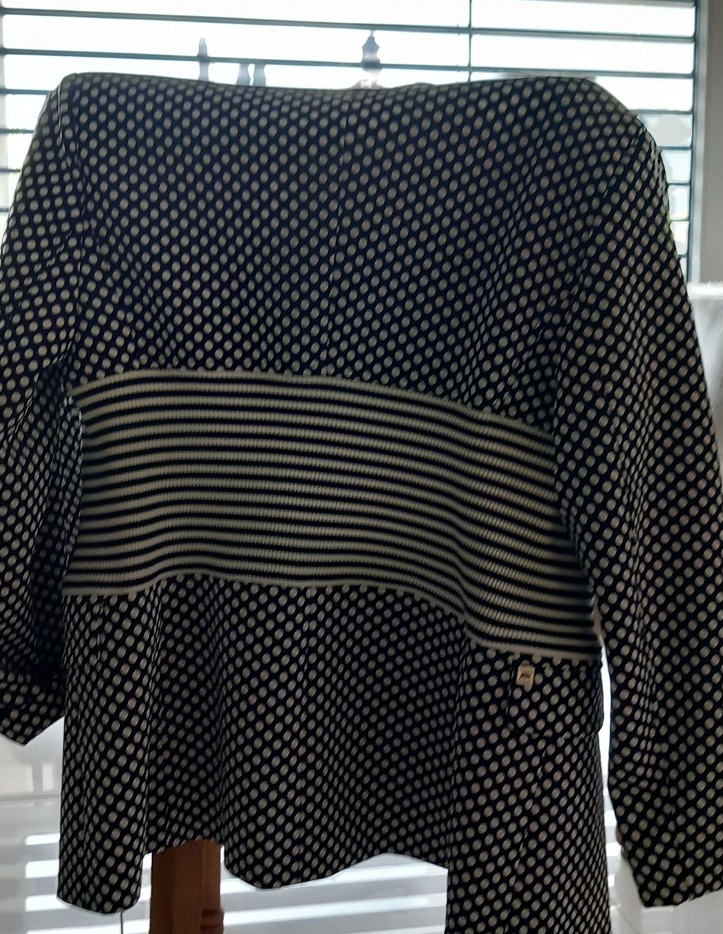 Manila Grace Giacche: Blazer Manila Grace élégant T  S/ M – Nuovo (secondo la descrizione) da La Chaux-de-Fonds venduto da Boutique333 5