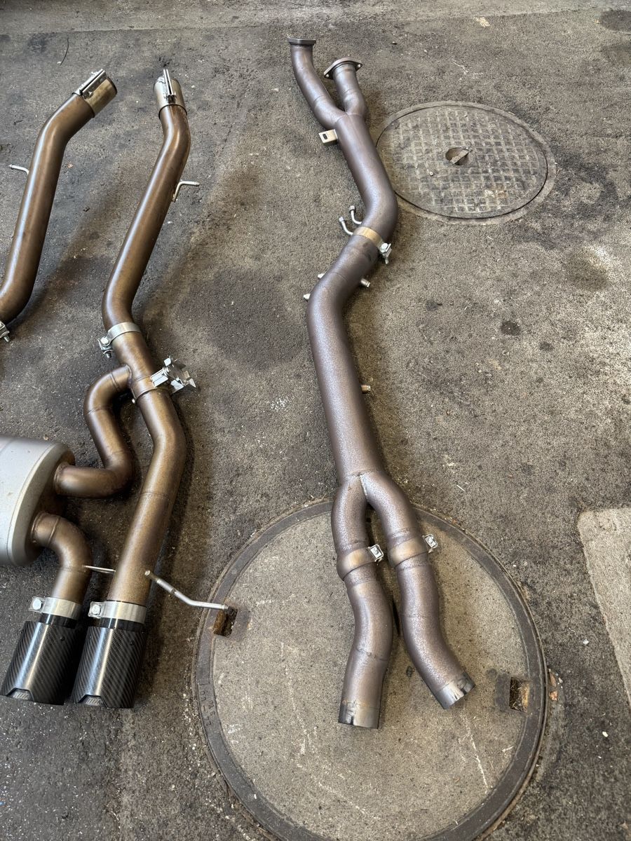 BMW Sistemi di scarico: Auspuff M3 / M4 G80 G82 – Usato da Horgen venduto da fel_6gb8 2