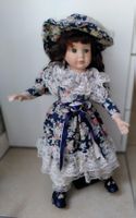 ELEGANTE, ANTIKE PUPPE/ MIT STÄNDER
