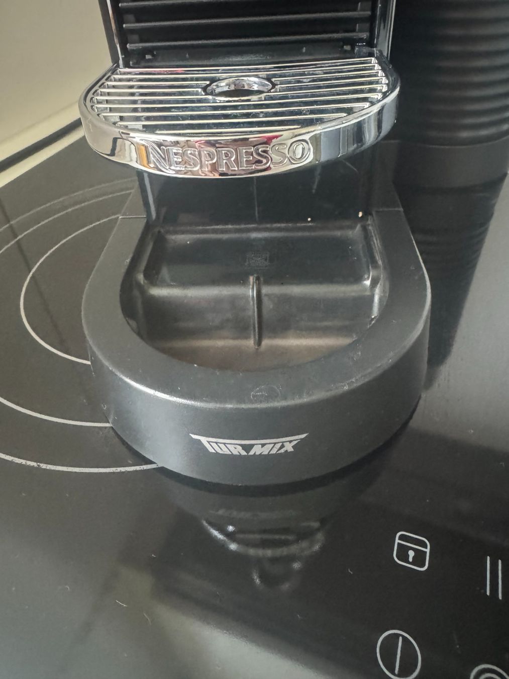 König Macchine per caffè & Macchine per espresso: Nespresso König Kaffeemaschine – Difettoso da Neftenbach venduto da Majjja 1