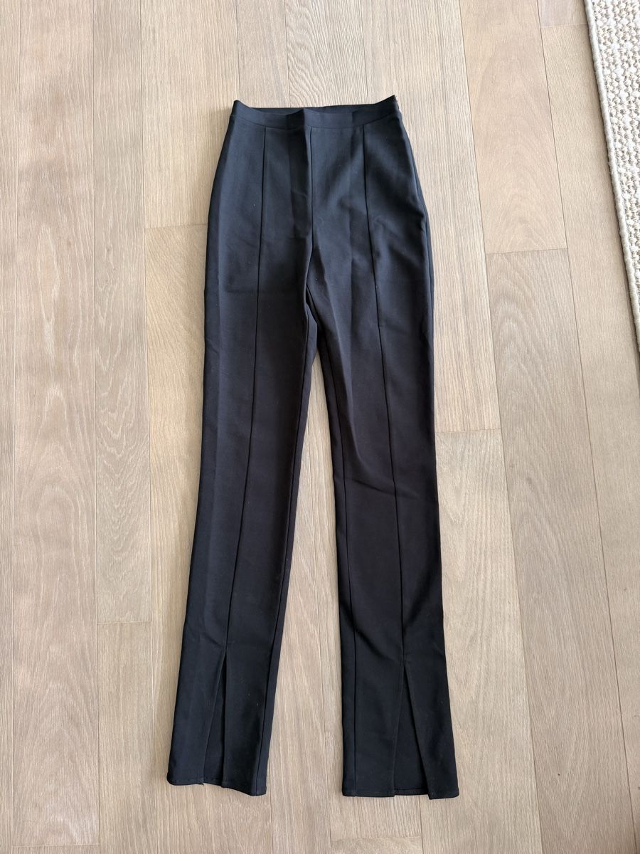 Reformation Leggings: Reformation Black Pants Size S Split Leg good condition – Usato da Meilen venduto da tan_v628