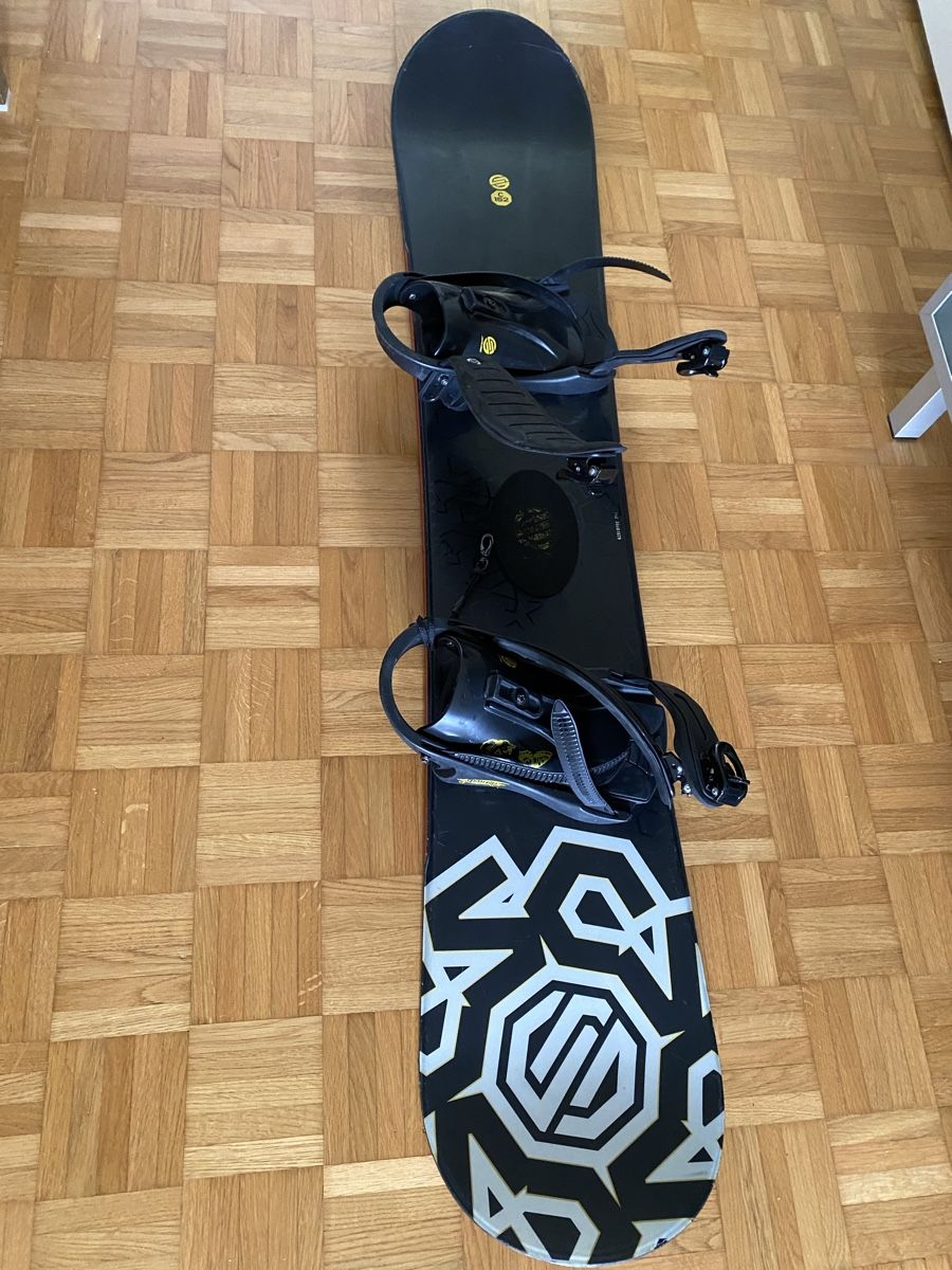 Burton Boards: Burton Snowboard mit Bindung 152 – Gebraucht aus Zürich von ant_sjm9