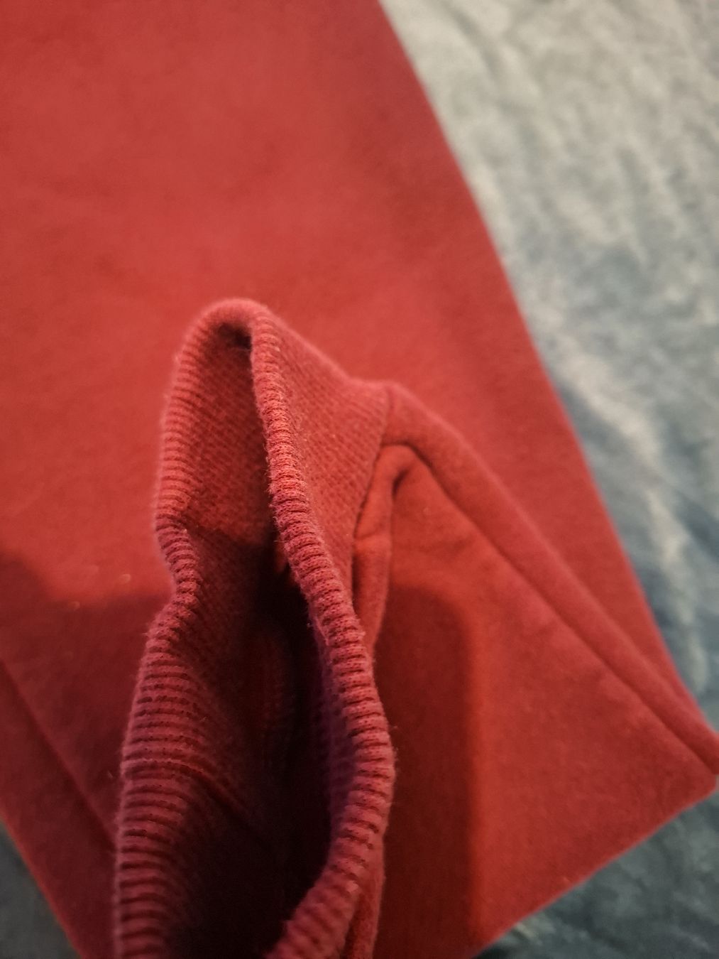 Superdry Pantalons: SUPERDRY Jogging Bordeaux Taille M – Neuf (Voir description) à Le Locle par QualiteExpress 2