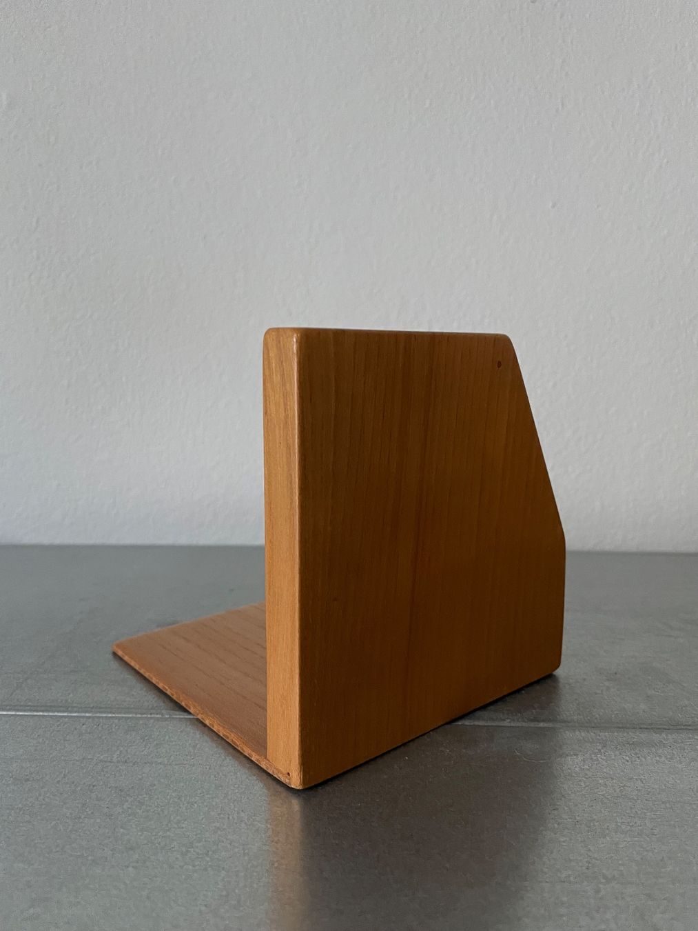 Sonstige Dekorationen & Accessoires: Midcentury Buch Stütze Buchhalter – Gebraucht aus Basel von Amechan. 4
