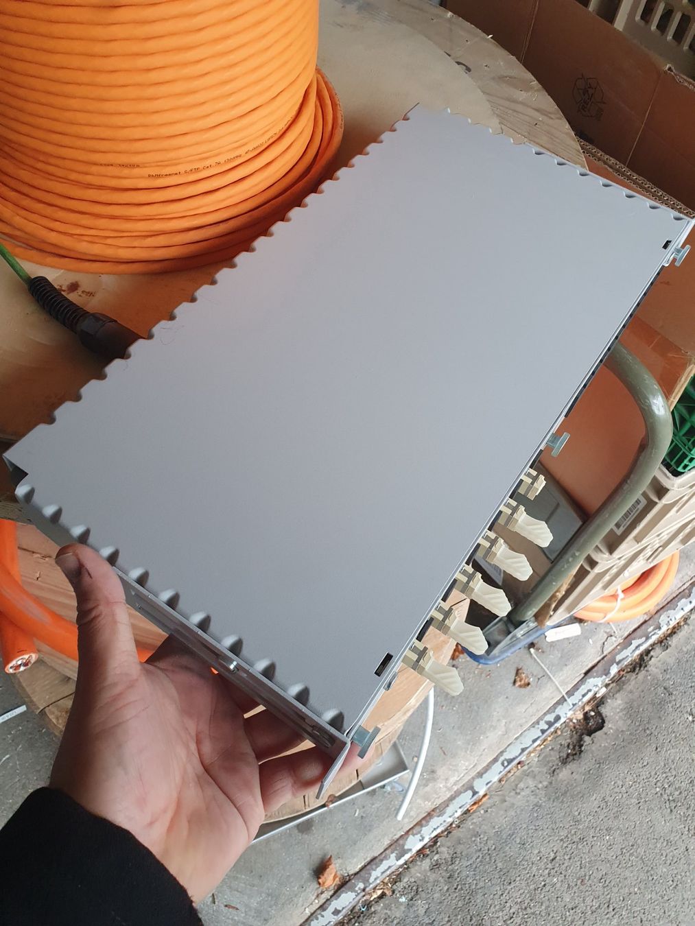 Racks & Cavalletti: LWL 12Faser Patchpanel Verteiler ER&M Glasfaser Fiber – Usato da Zürich venduto da Alibaba1234 2