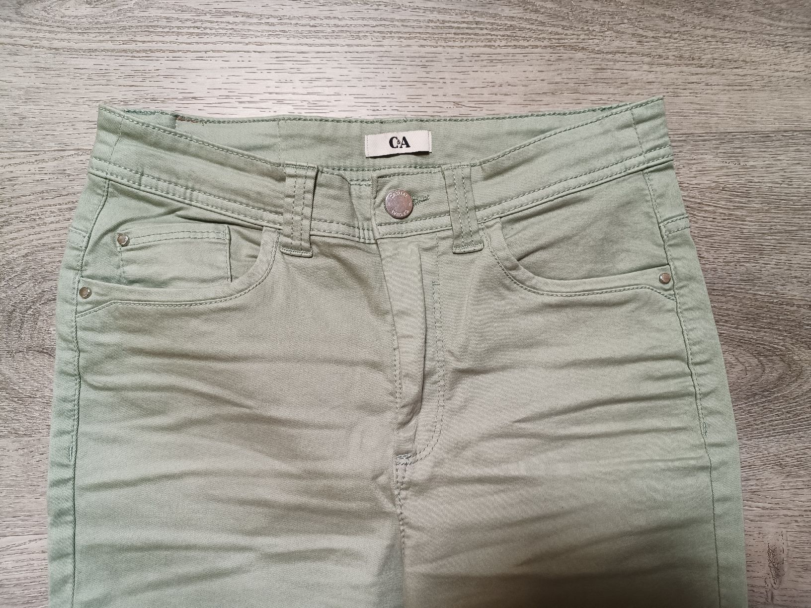 Pantalons: Hose 36 – D'occasion à Bätterkinden par Elefantenzoo 1